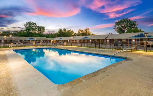 Days Inn by Wyndham Wauseon