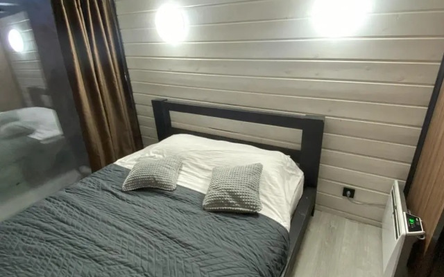 Lakost Cottage 1