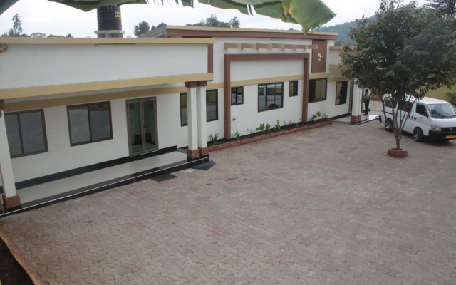 Way Side Hotel