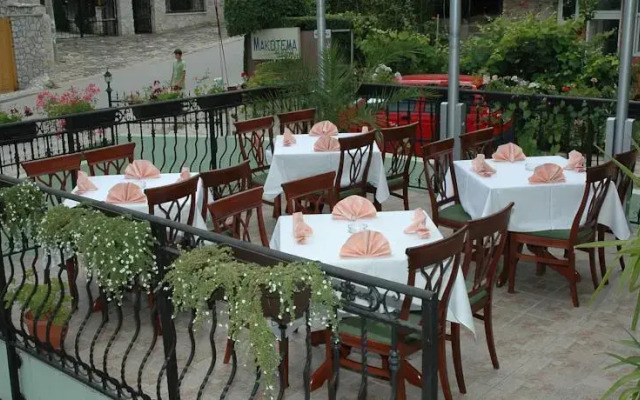Hotel Nais