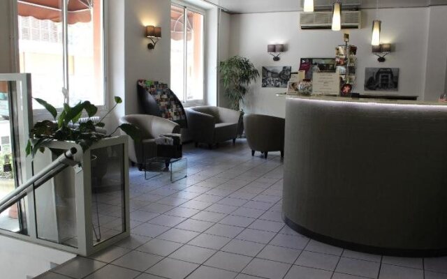 Hotel The Originals Grenoble Gambetta (ex Inter-Hotel)