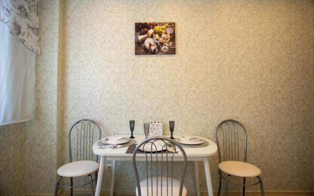 Apartments on Puzakova street 25