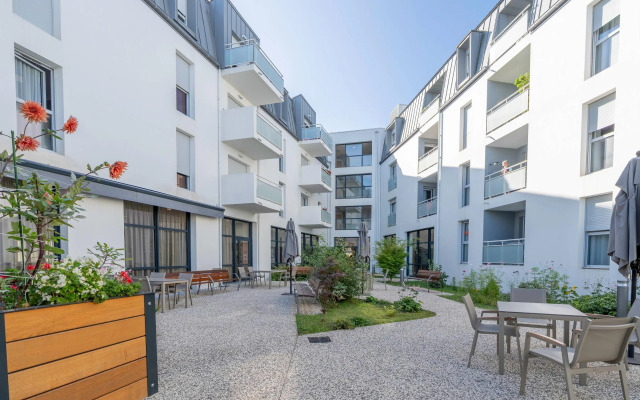 Quality Suites Rochefort