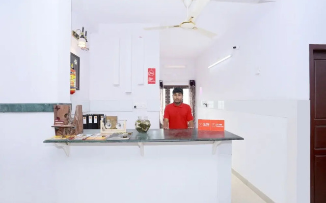 OYO 61270 313s Royal Suites