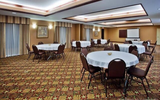 Express Inn & Suites - Griffin