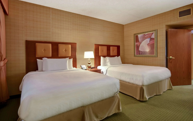 Embassy Suites by Hilton at Hot Springs Convention Center