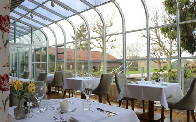 Saillant Hotel Brull