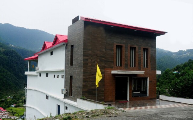 OYO 9407 Hotel Anjukul