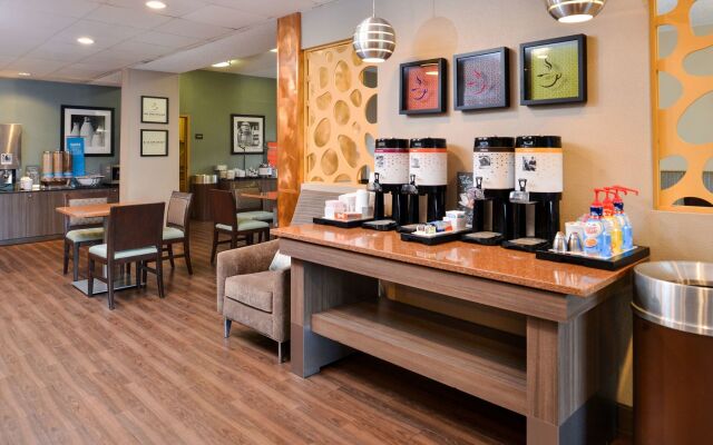 Hampton Inn closest to Universal Orlando