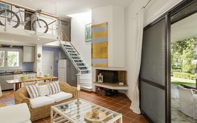 Coelo Shared Pool Villa, Sani