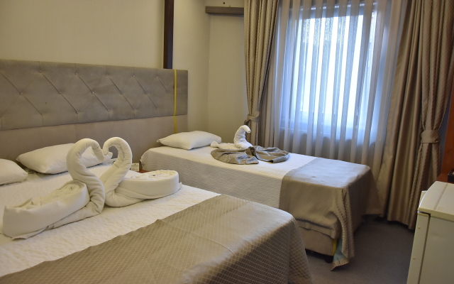 Gold City Hotel
