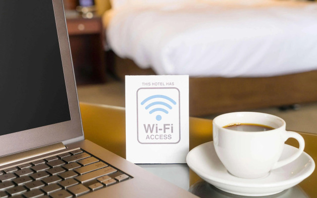 Econo Lodge Inn & Suites Ocean Springs - Biloxi