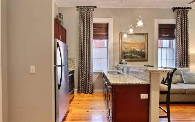 The Suites at Bay