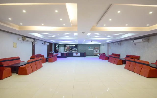 Hotel C-9 by OYO