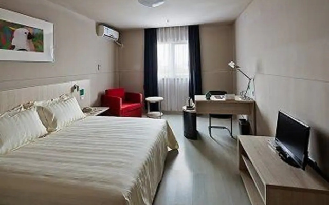 Haijin Business Hotel