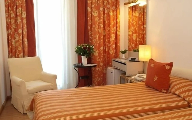 The Park Hotel Piraeus