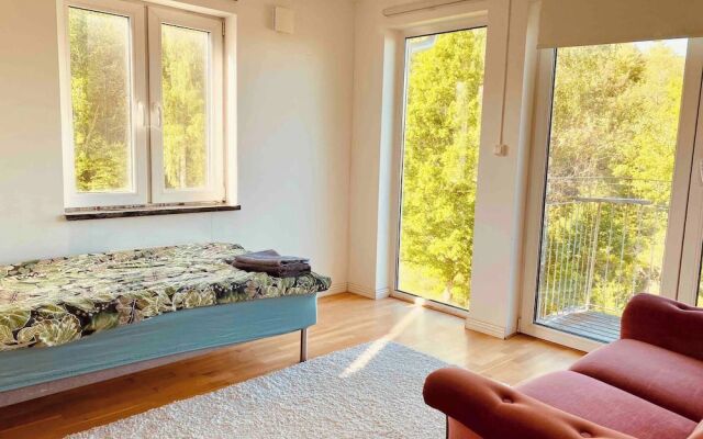 Bjurvik's Villa - Flat 1 - Business Customers Only