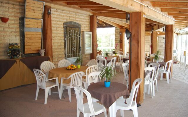 Neeton - Noto Bed&Breakfast