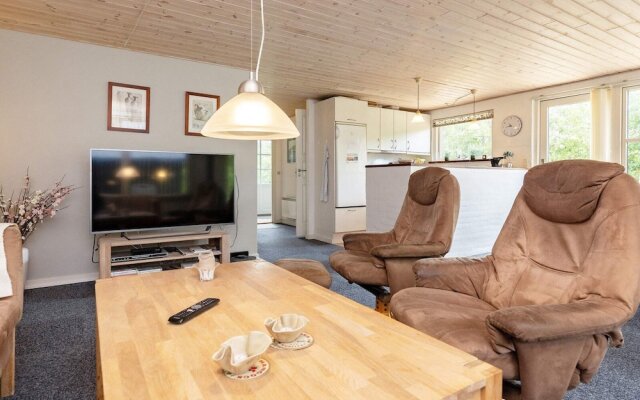 5 Person Holiday Home in Thyholm-by Traum