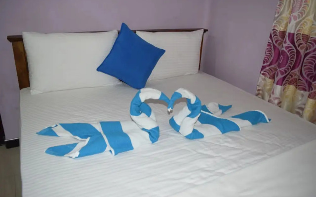 Gloriya Mathews Family Guest House