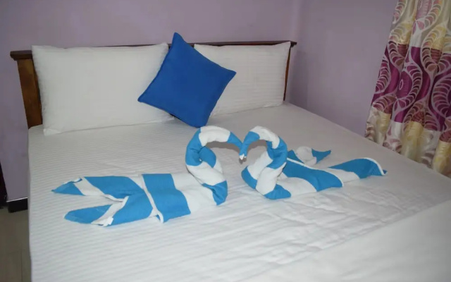 Gloriya Mathews Family Guest House