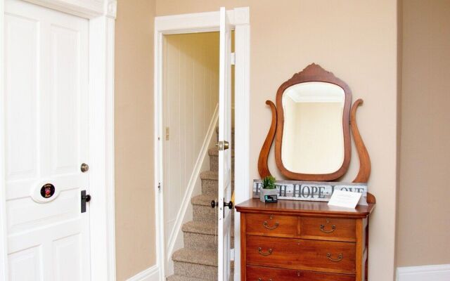 Colborne Bed and Breakfast