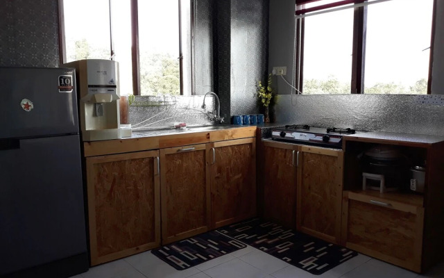 MINIMALIST Studio Apartment