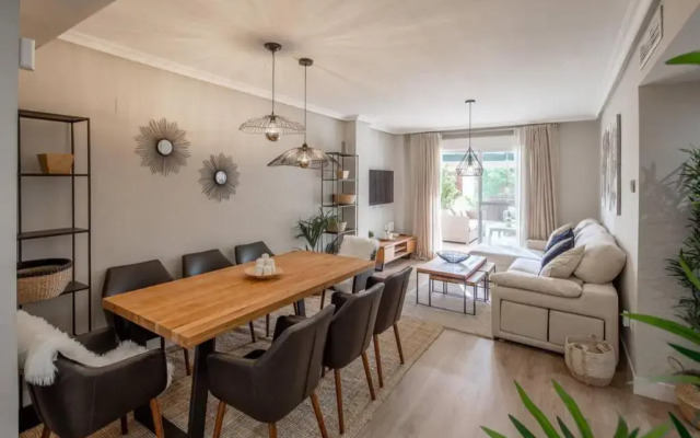 Stunning Apartment Next To Puerto Banus