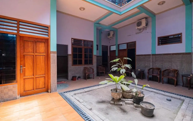 RedDoorz Syariah near Alun Alun Bojonegoro