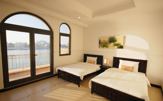 Kennedy Towers - Frond L Garden Home