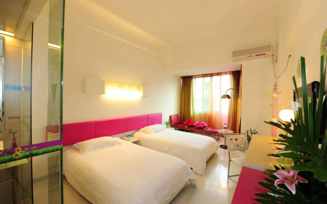 Grand 0773 Hotel