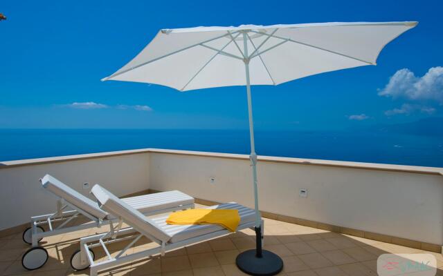 Villa Imperati - Splendid Villa With Private Pool Overlooking the sea