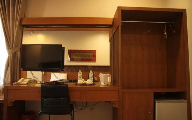 Rumah Stroberi Organic Farm and Lodge