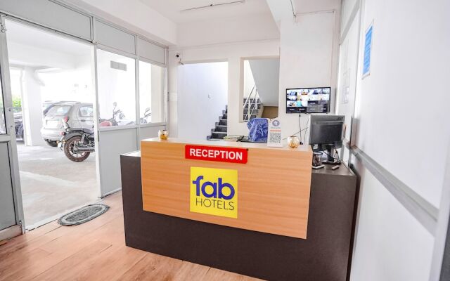 Fabhotel Krystal