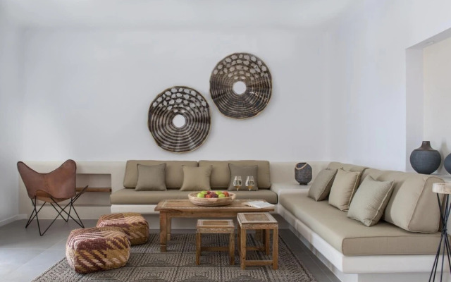 One Bedroom Panoramic - White Co