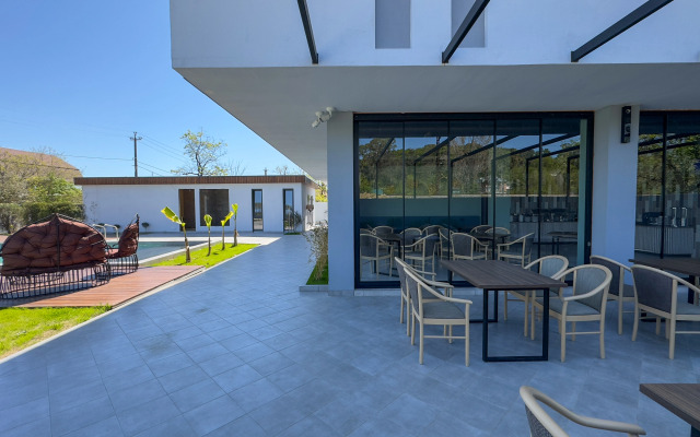 VILLA Астория (Цандрипш)