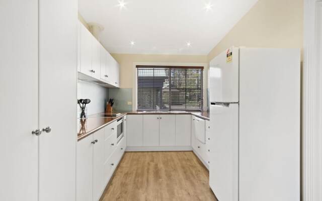 Waverley House Cottages