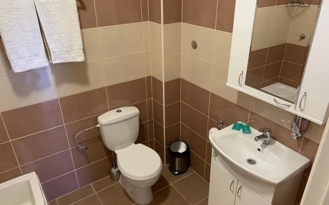 Airport View Apartments