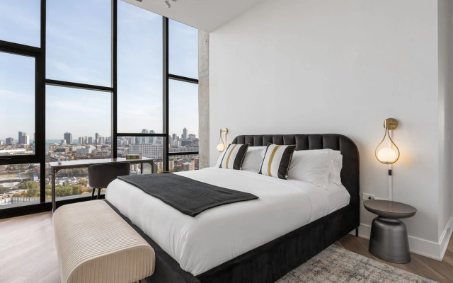 Group Escape 2 Luxury 3BR Penthouses