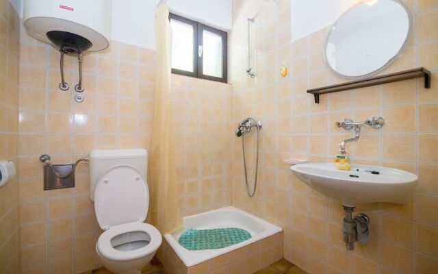 Apartments Djani