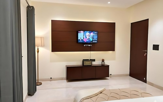 Fortune Home Service Apartment 3BHK J-130