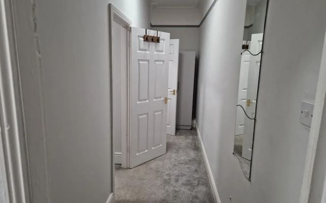 Birtley's Amethyst, 3 Bedroom Apt ,sleeps 6 Guest