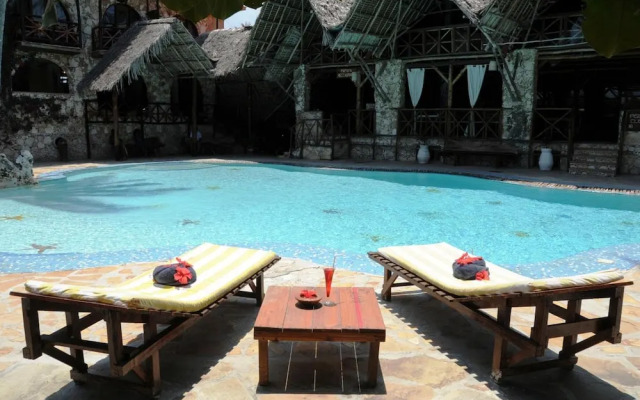 Samaki Lodge