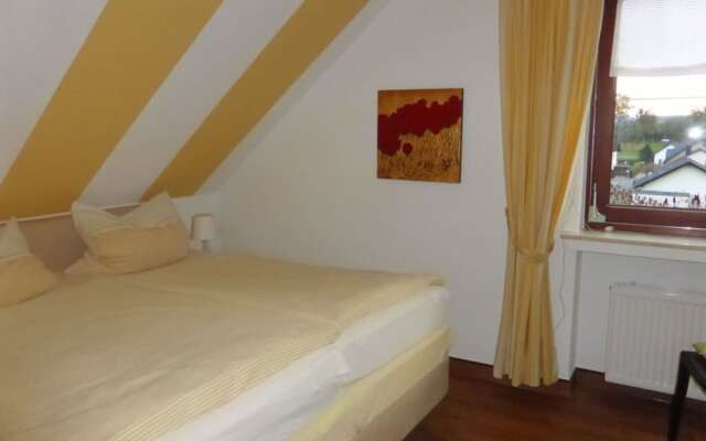 "weserbergland" Modern Retreat