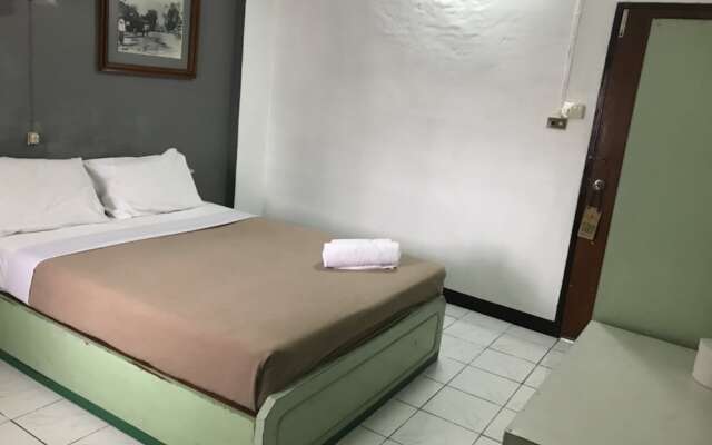 Royal Night Bazaar Hotel