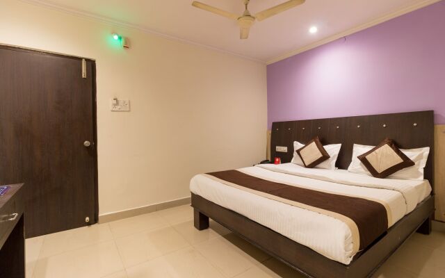 OYO 9796 Hotel Alekhya Residency