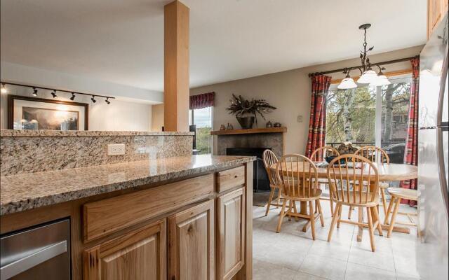 Seasons Four by Snowmass Vacations