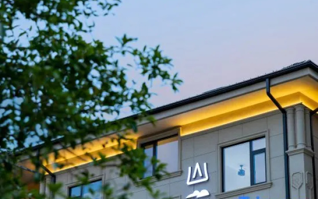 Anji Mountain Stream · Autumn Mountain View Swimming Pool Vacation Boutique Stay – Exterior – Hangzhou