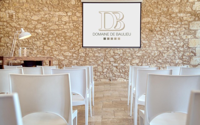 Le Domaine de Baulieu, Singuliers Hotels