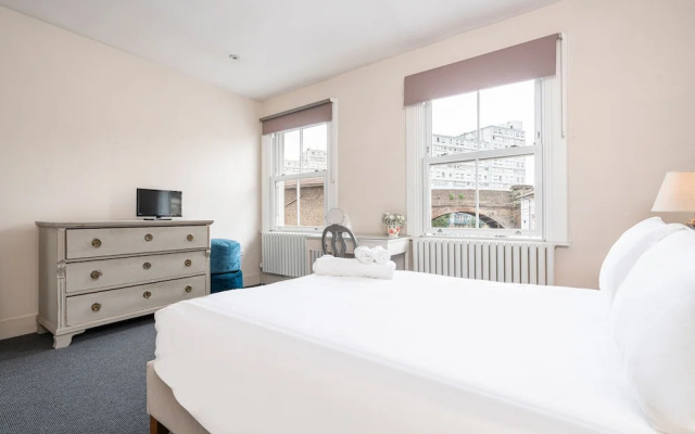 Lovely Battersea Home by Underthedoormat